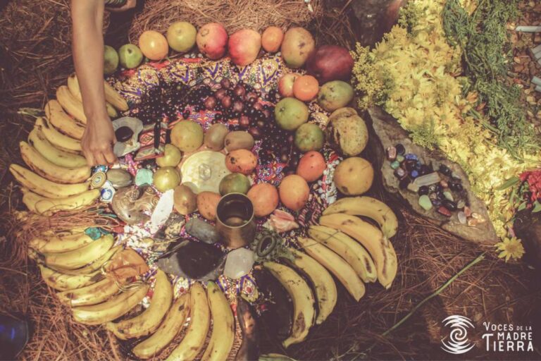 ofrendas a la madre naturaleza, altar a la madre tierra. Voces de la madre tierra